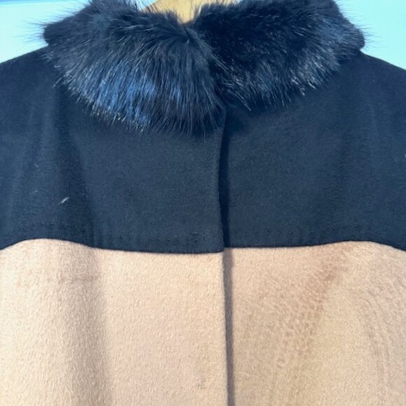 Great price! 100% Virgin Wool 'InTrend' (Max Mara outlet brand) with fur collar - Picture 3 of 6
